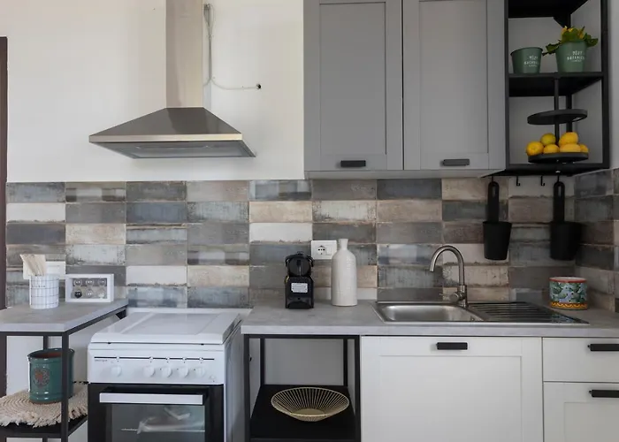 Сasa de vacaciones Nice Home Carini